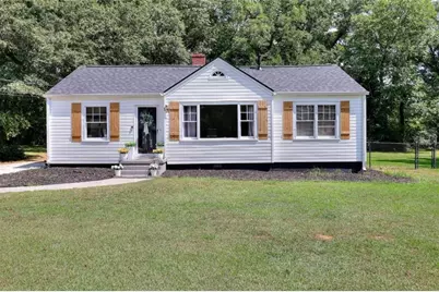 186 S Forest Avenue S, Social Circle, GA 30025 - Photo 2