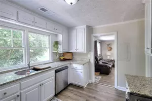 186 S Forest Ave S, Social Circle, GA 30025 - Photo 18
