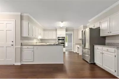 4397 Windsor Oaks Circle, Marietta, GA 30066 - Photo 12
