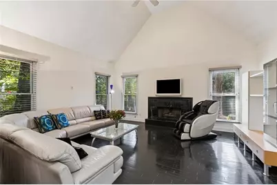 210 Wessex Court, Sandy Springs, GA 30328 - Photo 6