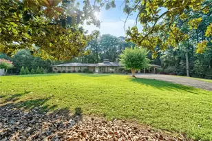 4671 Dogwood Dr, Acworth, GA 30101 - Photo 2