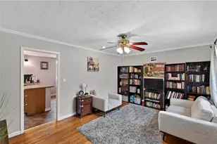 877 King Dr, Conyers, GA 30094 - Photo 6