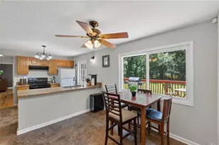 877 King Dr, Conyers, GA 30094 - Photo 16