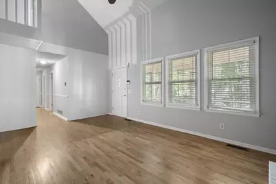 109 Toonigh Court, Woodstock, GA 30188 - Photo 4