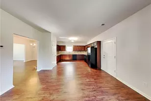 157 Daisy Cir, McDonough, GA 30252 - Photo 6