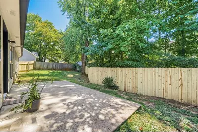 1090 Avalon Drive, Lawrenceville, GA 30044 - Photo 26
