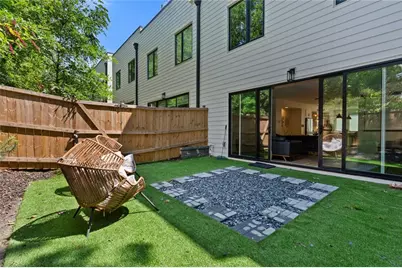 1631 Overlook Way NW, Atlanta, GA 30318 - Photo 4