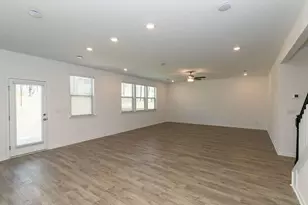 1525 Wellston Dr, Lawrenceville, GA 30043 - Photo 14