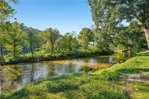 1017 Riverbend Club Dr SE, Atlanta, GA 30339 - Photo 2