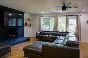 280 W Lake Dr NW, Atlanta, GA 30314 - Photo 4