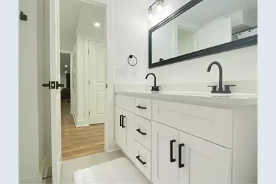 280 W Lake Drive NW, Atlanta, GA 30314 - Photo 34