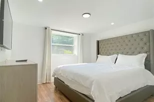 280 W Lake Dr NW, Atlanta, GA 30314 - Photo 36
