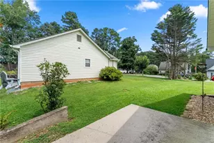 2560 Fairlane Dr, Cumming, GA 30041 - Photo 32