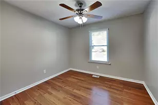 1050 Augusta Woods Dr, Douglasville, GA 30134 - Photo 10