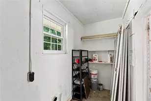 900 Oriole Ln S E, Marietta, GA 30067 - Photo 16