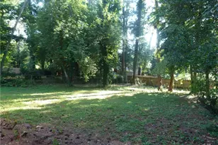900 Oriole Ln S E, Marietta, GA 30067 - Photo 2