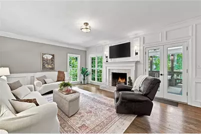 340 S Satinwood Place, Roswell, GA 30076 - Photo 8