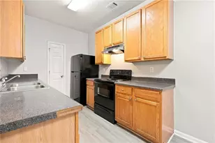 7130 Brookview Way, Riverdale, GA 30274 - Photo 4