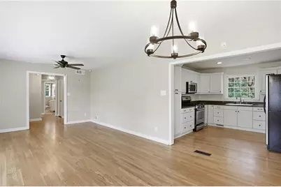 305 Brookwood Drive SW, Marietta, GA 30064 - Photo 6