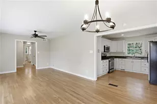 305 Brookwood Dr SW, Marietta, GA 30064 - Photo 6