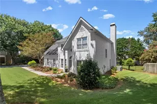 230 Greystone Ct, Roswell, GA 30075 - Photo 4