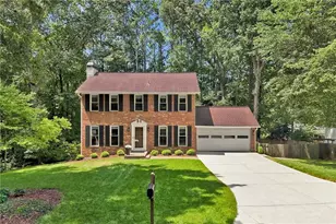 120 Lakeland Way, Roswell, GA 30076 - Photo 2