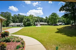 829 Bethany Estates Dr, Monroe, GA 30655 - Photo 4