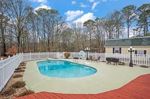 14605 Cogburn Rd, Alpharetta, GA 30004 - Photo 42