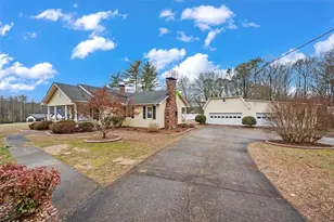 14605 Cogburn Rd, Alpharetta, GA 30004 - Photo 6