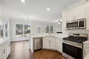 5807 Creek Indian Dr, Sugar Hill, GA 30518 - Photo 6