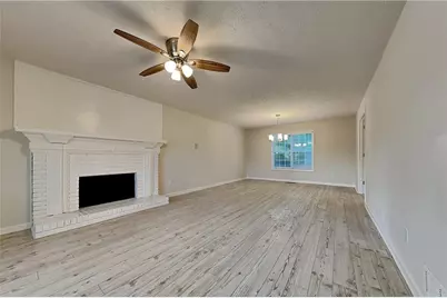 1555 Rose Pointe Drive, Loganville, GA 30052 - Photo 2