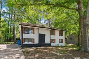 1421 Iron Gate Blvd, Jonesboro, GA 30238 - Photo 2