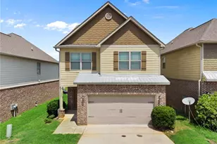 1240 Faye Ct, McDonough, GA 30253 - Photo 2