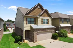 1240 Faye Ct, McDonough, GA 30253 - Photo 4