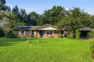 109 Avalon Dr, Warner Robins, GA 31093 - Photo 1