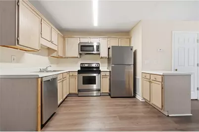 135 Davis Mill Court, Lawrenceville, GA 30044 - Photo 8