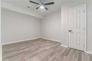 745 Greenwood Ln SW, Atlanta, GA 30331 - Photo 32