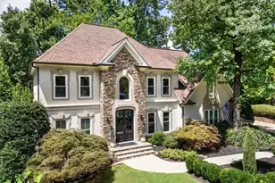 2640 Coachmans Cir, Alpharetta, GA 30022 - Photo 2
