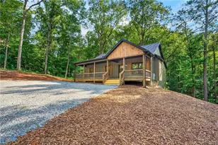 168 Reindeer Ln, Talking Rock, GA 30175 - Photo 2