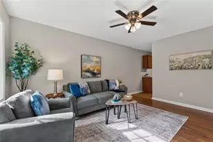 6177 Crestview Ln, Forest Park, GA 30297 - Photo 8