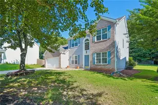 382 Silverthorn, Marietta, GA 30064 - Photo 2