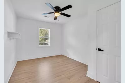 2484 Calvin Avenue, East Point, GA 30344 - Photo 12