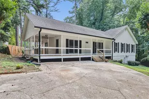 424 Sherwood Dr, Woodstock, GA 30188 - Photo 1