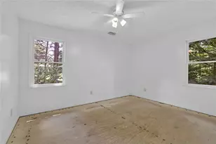 424 Sherwood Dr, Woodstock, GA 30188 - Photo 16