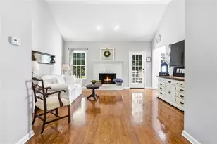 4575 Summerset Dr, Gainesville, GA 30507 - Photo 6
