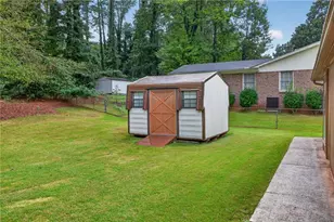 513 Midland Park Dr, Stone Mountain, GA 30087 - Photo 30