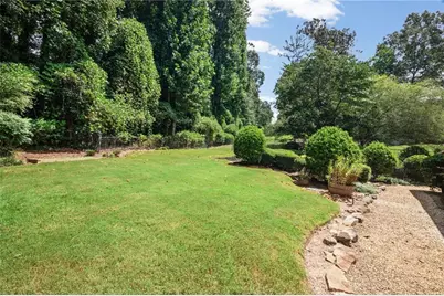 175 Forrest Lake Drive, Sandy Springs, GA 30327 - Photo 36