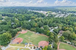 175 Forrest Lake Dr, Sandy Springs, GA 30327 - Photo 44