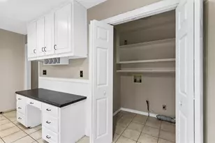 3722 Southgate Dr SW, Lilburn, GA 30047 - Photo 60