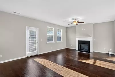1553 Spring Hollow Way, Stone Mountain, GA 30083 - Photo 6